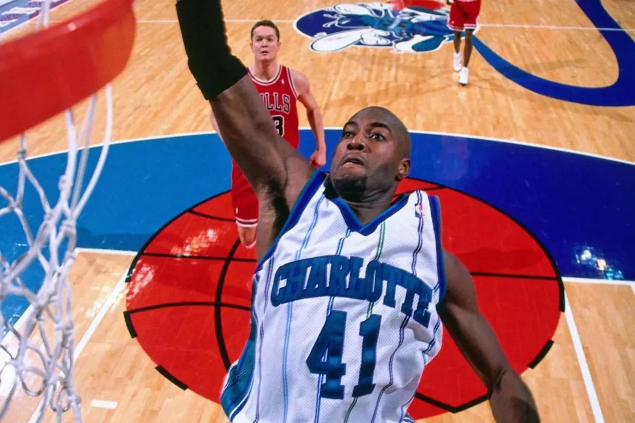 九游-风云突变夏洛特黄蜂今晨完成体检，足总杯版图或变，气氛紧张，控场能力受关注-九游